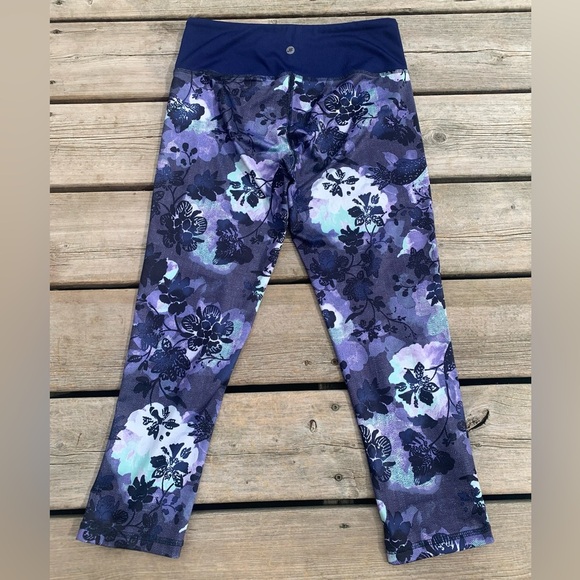 💛 Joe Fresh Active Floral Crop Leggings | Size Small - Picture 3 of 8
